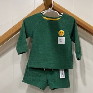 Old Navy Green 2-Piece Terry Short Set with Smiley Face